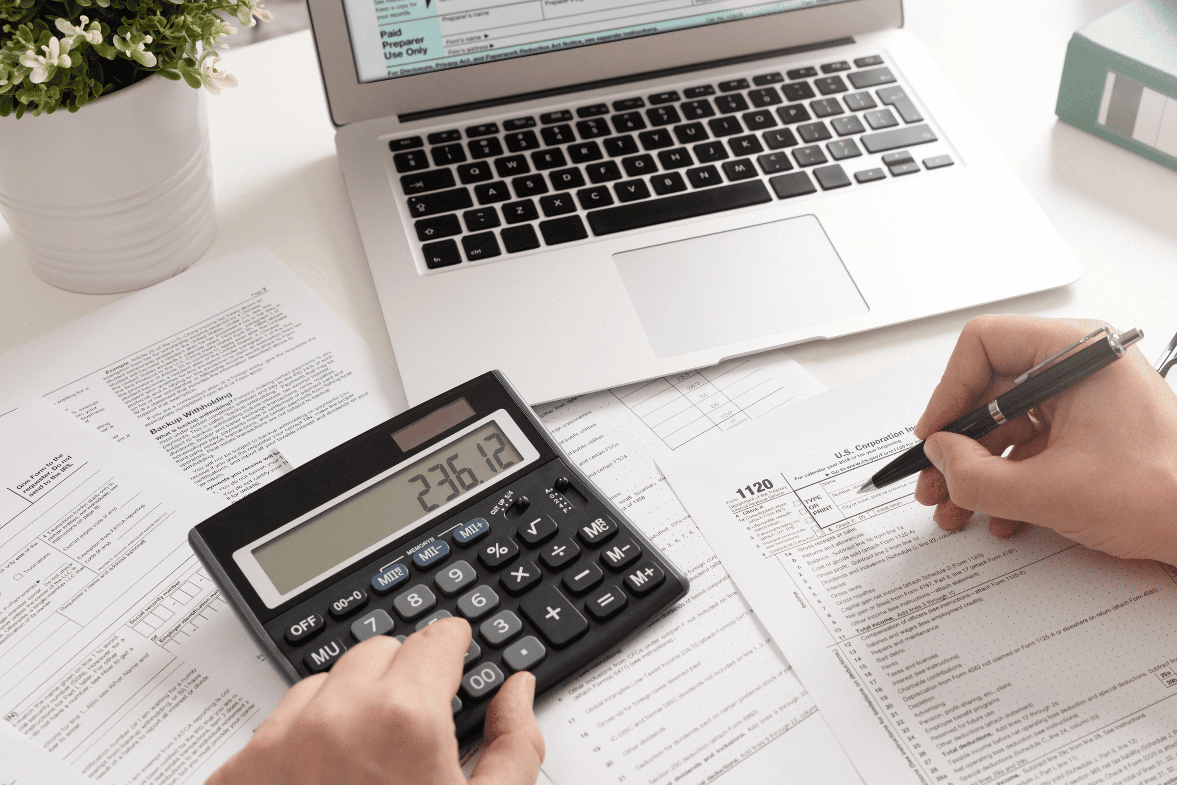 Servicios de Impuestos—7 Tax Services Inc