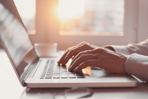 Preparadores de Impuestos—7 Tax Services Inc