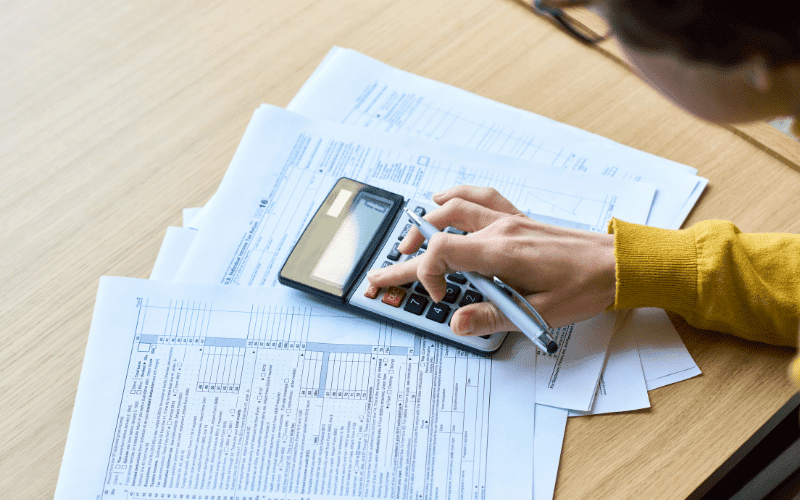 4 Tips de Impuestos—7 Tax Services